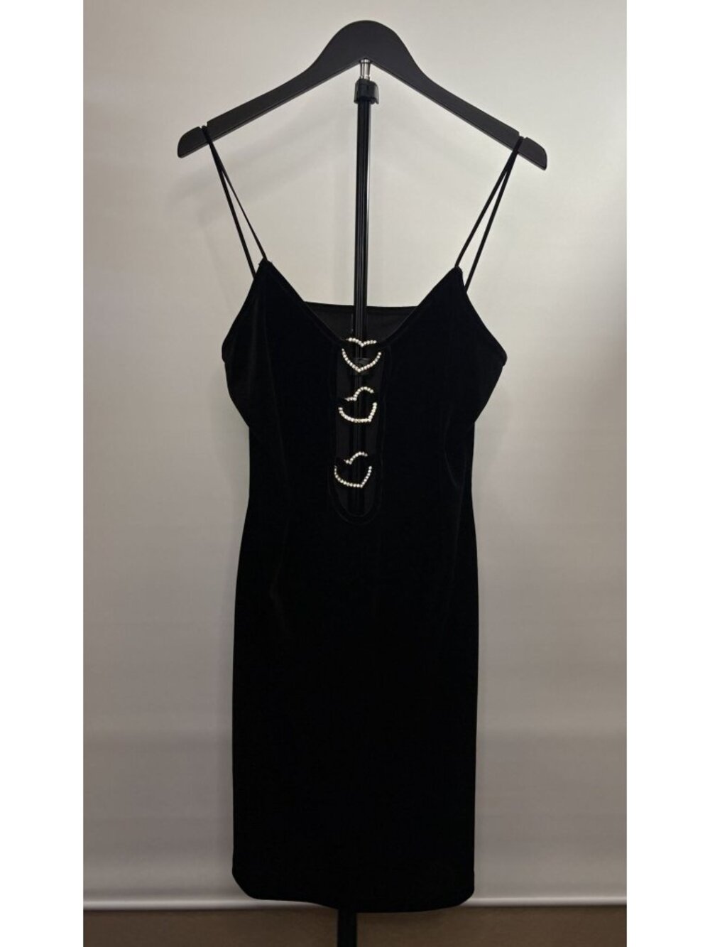 SHEIN Black Velvet Mini Sexy Rhinestone Heart Cutouts Spaghetti Straps Dress - Picture 5 of 16